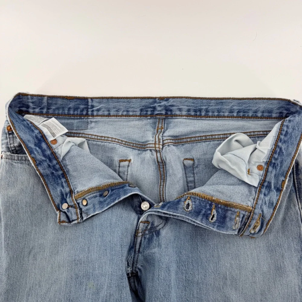 Levis‎ 501 Original Fit Straight Leg Button Fly Jeans 36x31 Light Wash Blue